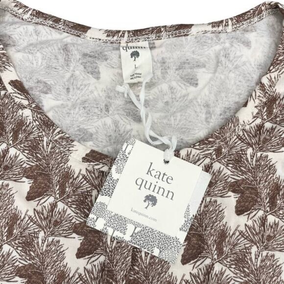 NWT KATE QUINN Forest Pine Print Half Button Up Short Sleeve Top Sz Large - Picture 4 of 6